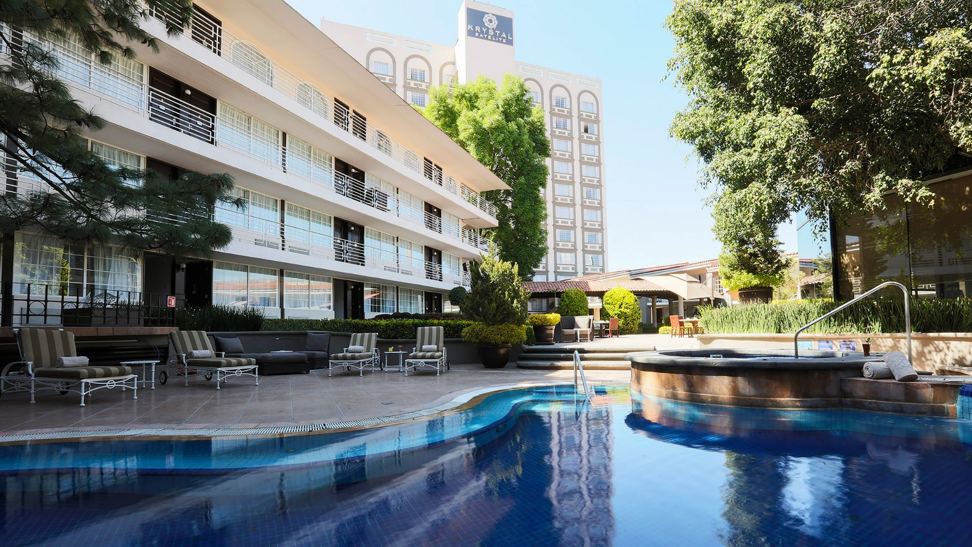   Krystal® Satélite María Bárbara Ciudad de México